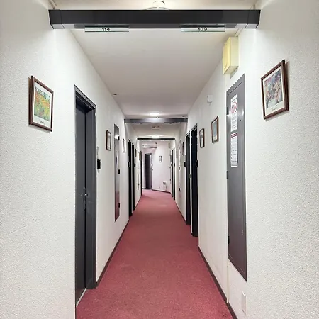 La Nonette Asterix, Cdg Airport & Paris Centre Hotel 2*